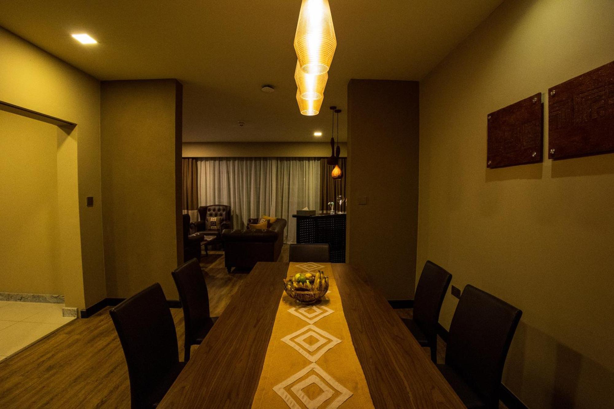 Speke Resort And Conference Center Кампала Екстериор снимка
