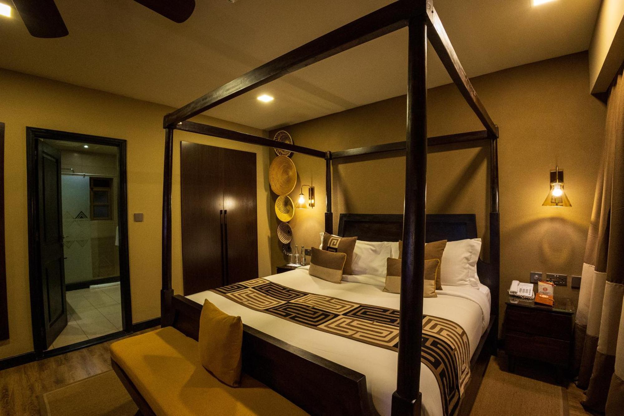 Speke Resort And Conference Center Кампала Екстериор снимка
