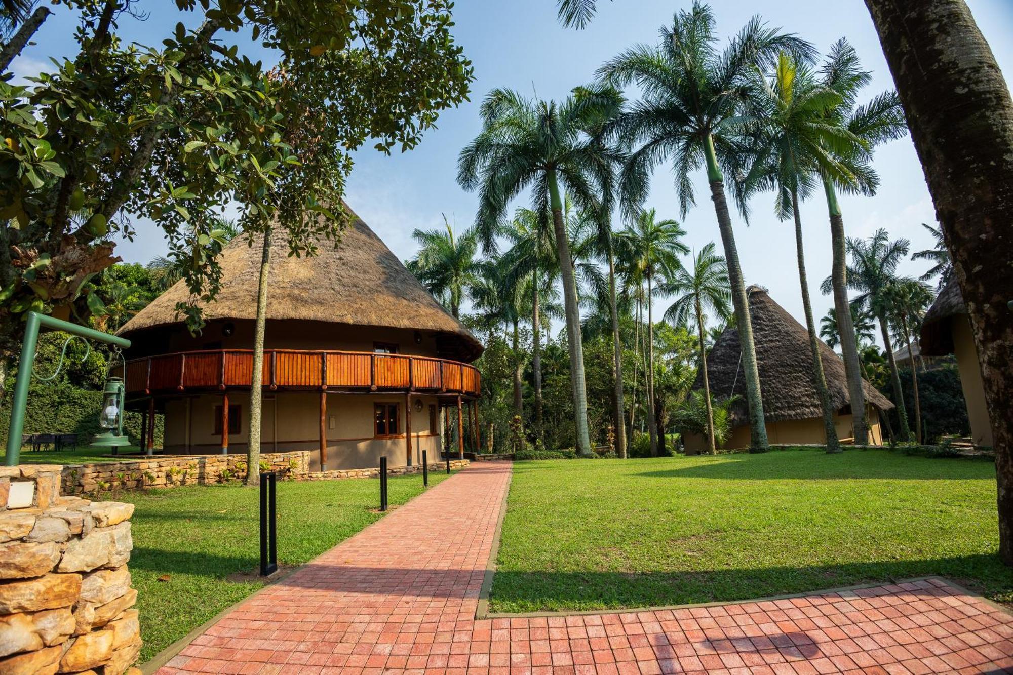 Speke Resort And Conference Center Кампала Екстериор снимка