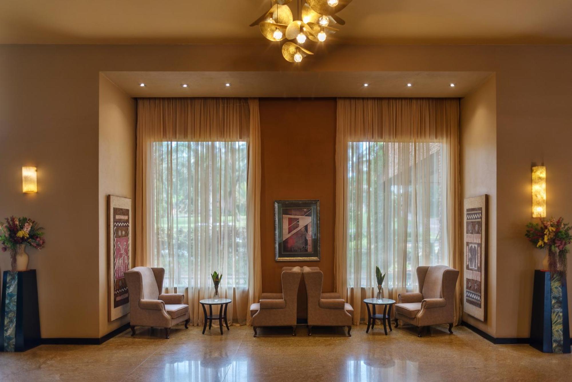 Speke Resort And Conference Center Кампала Екстериор снимка