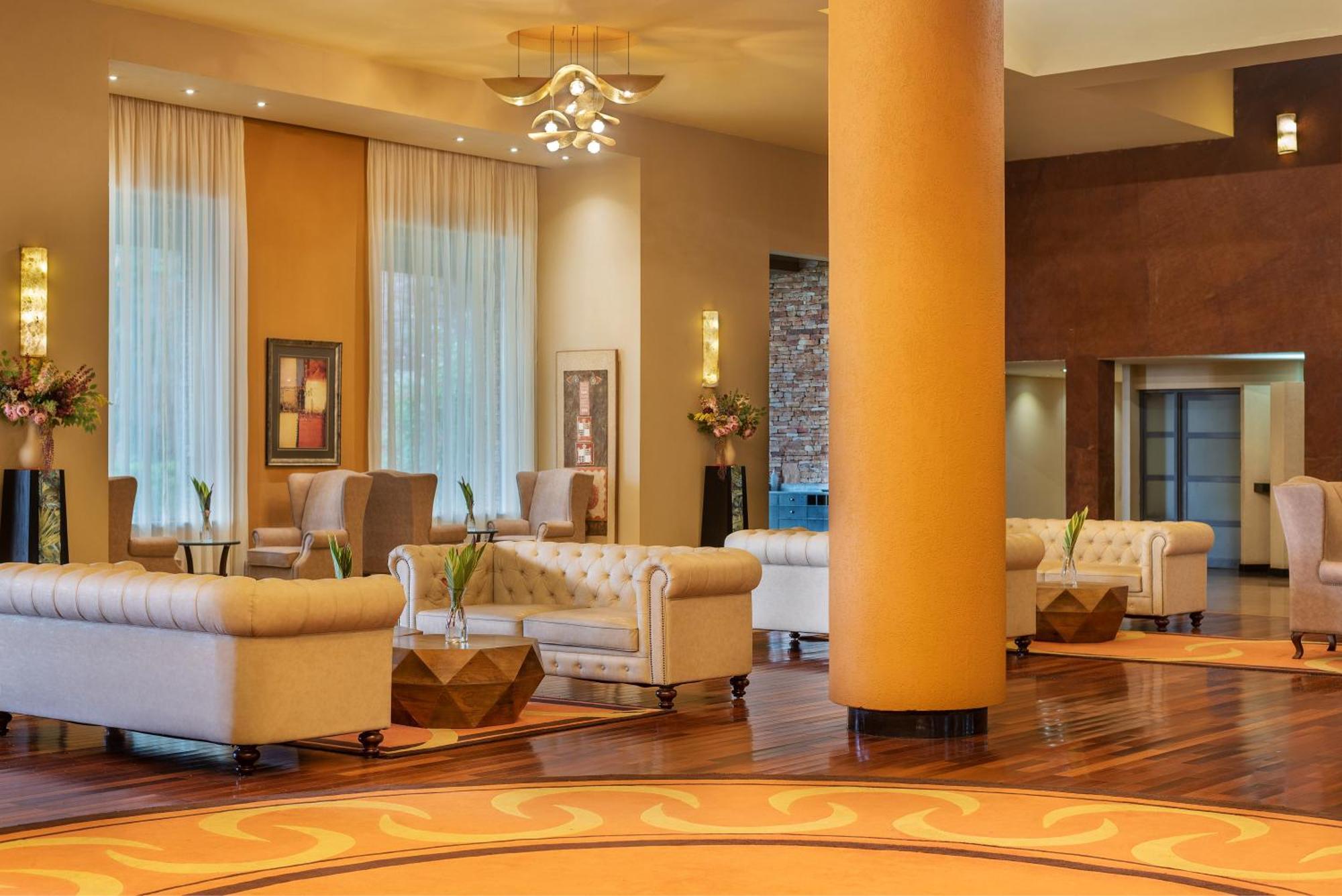 Speke Resort And Conference Center Кампала Екстериор снимка