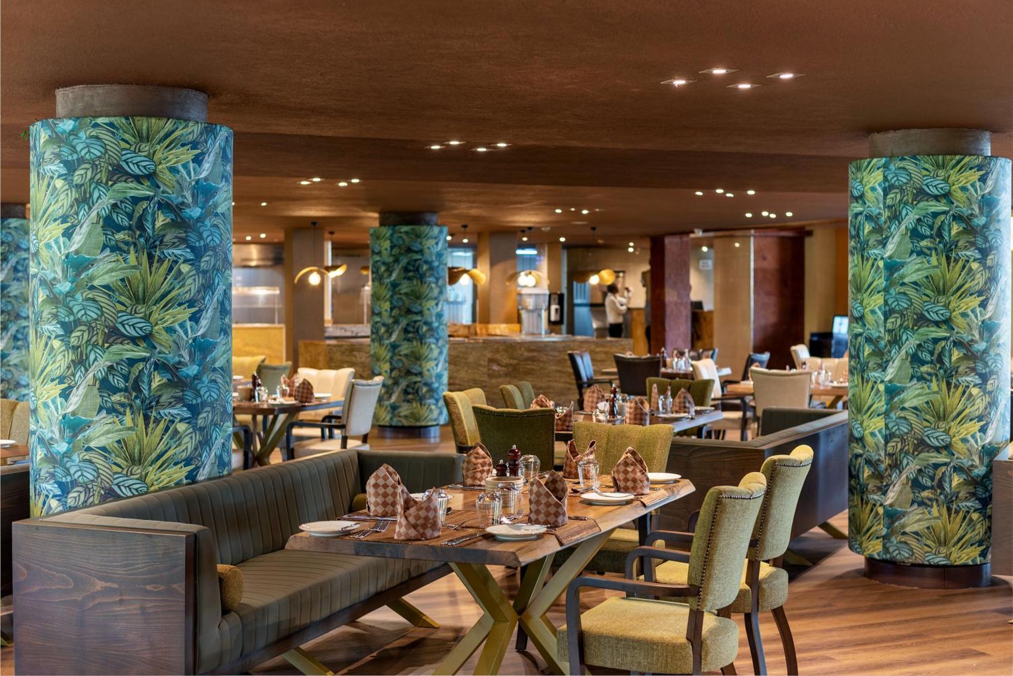 Speke Resort And Conference Center Кампала Екстериор снимка
