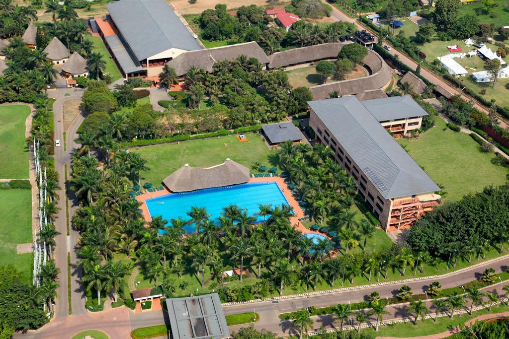 Speke Resort And Conference Center Кампала Екстериор снимка